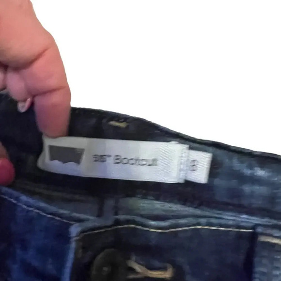 Levi's 515 Classic Bootcut Women's Size 8 Dark Wash Five Pocket Blue Jeans - Picture 3 of 4